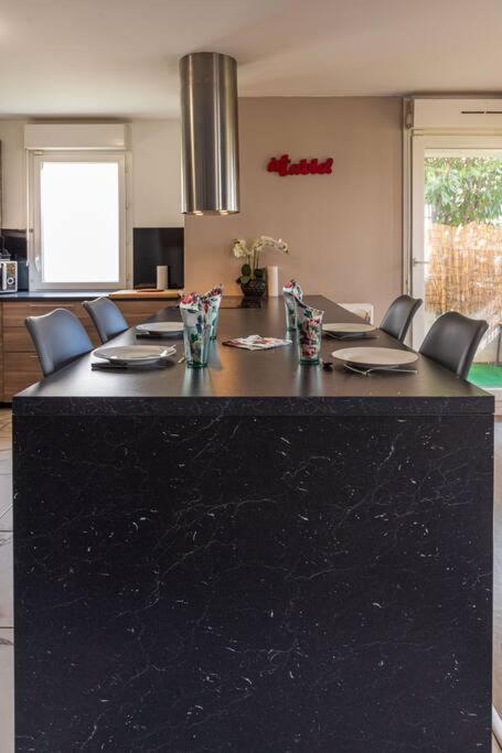 2 Bedrooms- 20' Paris - 25' Disneyland - Wifi Villiers-sur-Marne Extérieur photo
